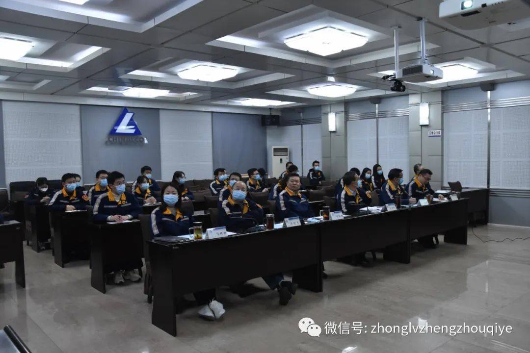長城鋁業舉行中層管理人員公開競聘答辯會
