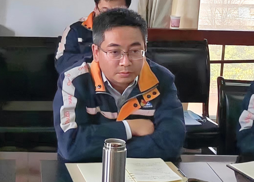 贵州铝厂总经理何飞主持召开新材料分公司2023年工作研讨会