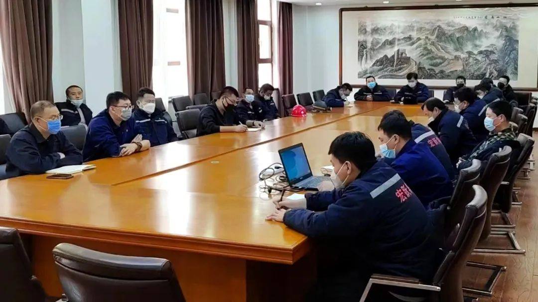 宏躍集團八家礦業公司選礦廠召開安全生產大學習交流會