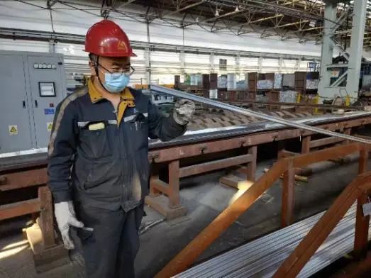 中鋁東輕特材公司喜獲某擠壓型材新突破