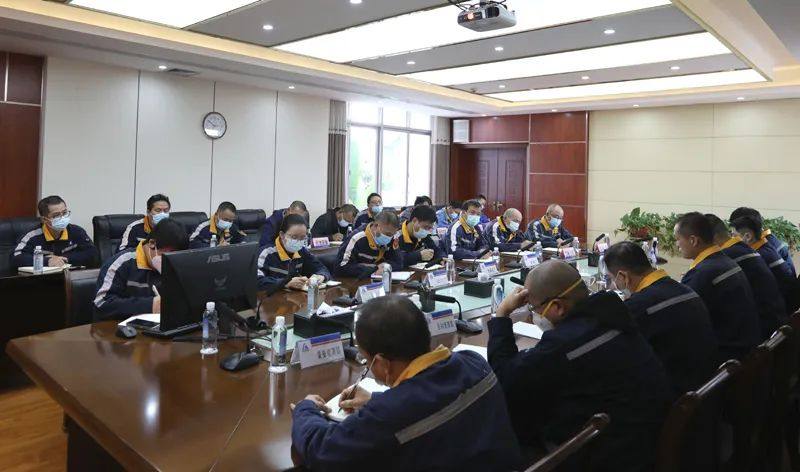 广西华磊新材料有限公司召开12月份安全环保工作例会暨安全形势分析会