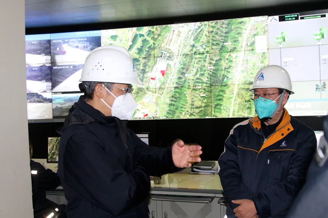 贵州省副省长陶长海到遵义铝业公司调研