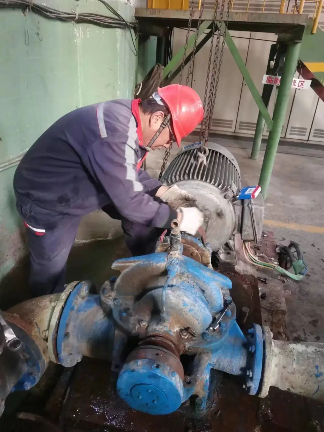 中铝西北铝动力保障部钳工班完成1循环1#泵检修