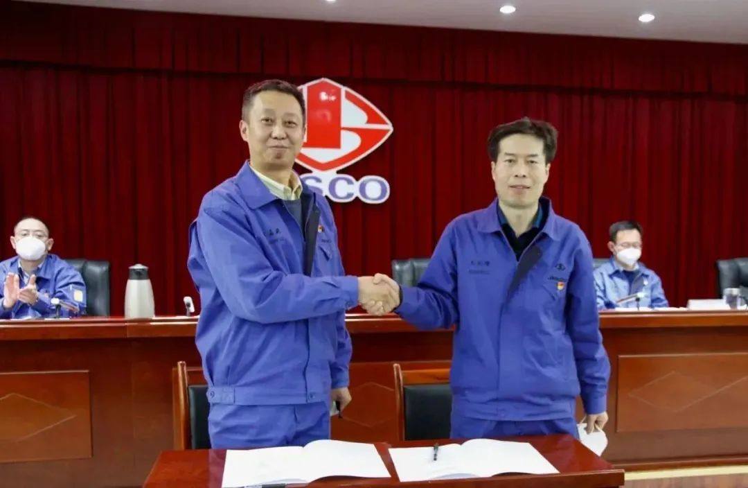 东兴铝业公司召开三届十四次职工代表大会