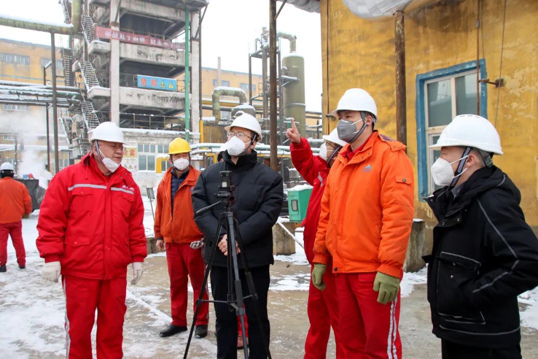 新疆有色集团张学核一行赴阜康冶炼厂、五鑫铜业进行安全生产工作督查