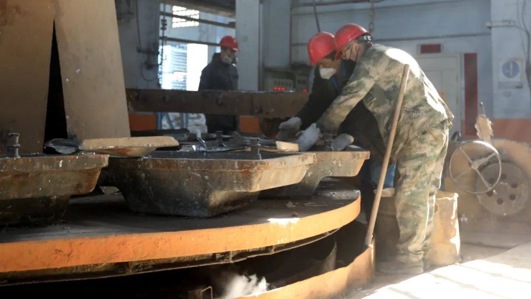 宏躍集團鉛鋅廠熔煉作業區強化安全生產和設備管理工作