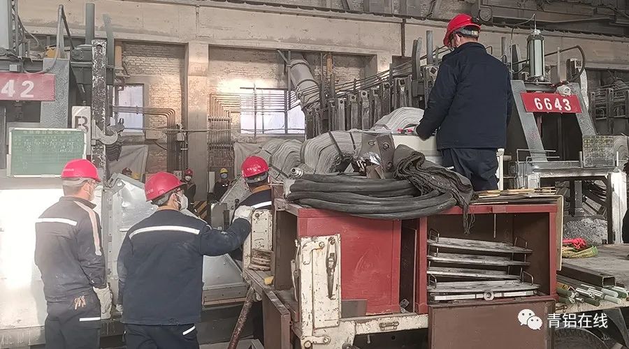 中鋁青海分公司電解廠滿負荷生產