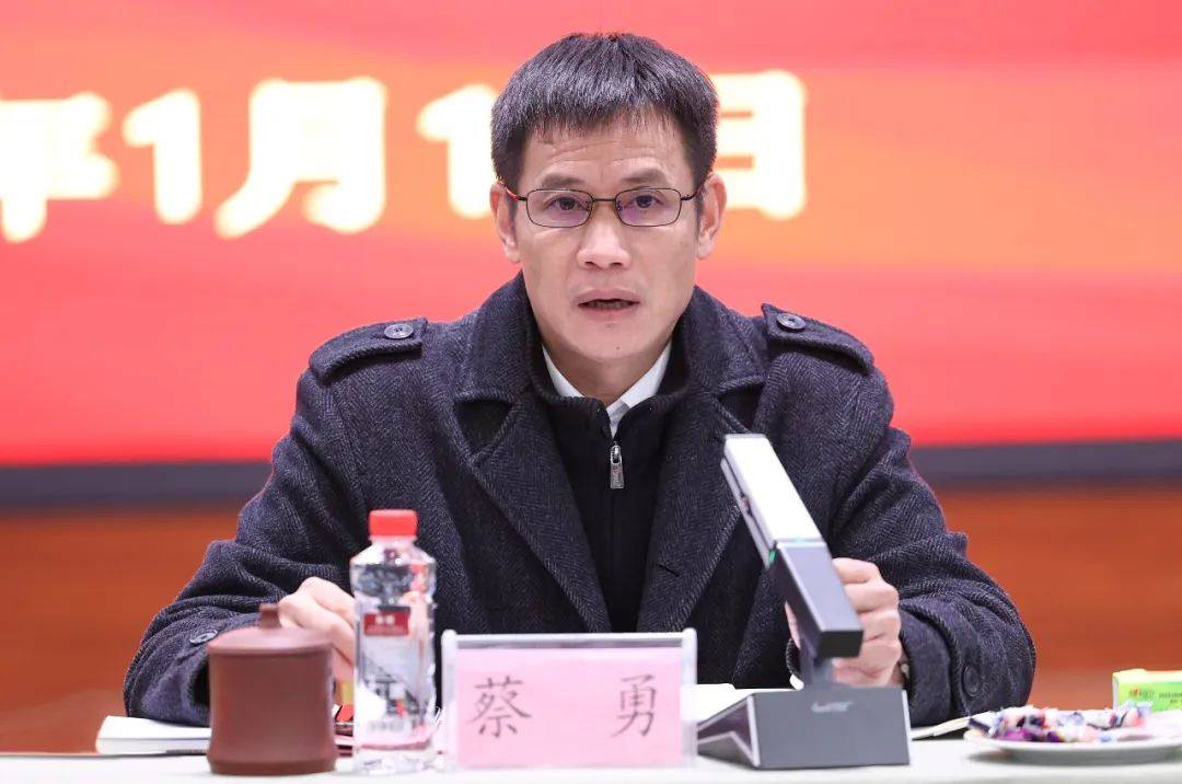 华锡集团召开高层次人才交流座谈会