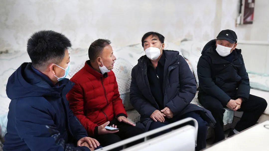 中国机械冶金建材工会主席陈杰平到中色大冶慰问调研