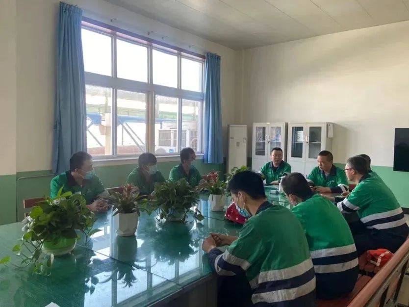 金川铜业电解二分厂开展新员工安全座谈会