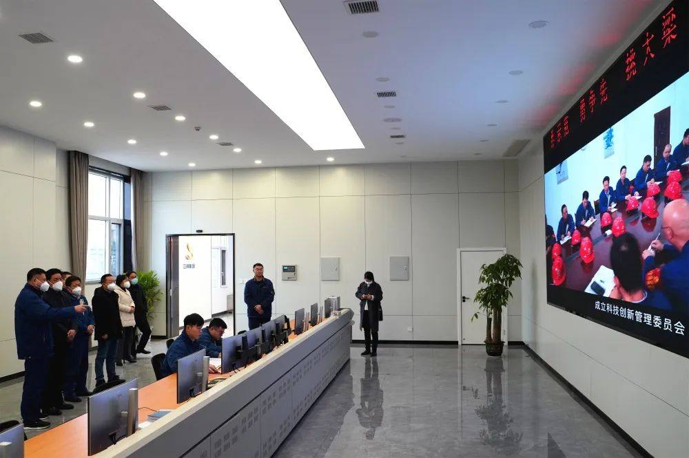 九江市人大常委會副主任羅百奚一行走訪江銅鉛鋅公司