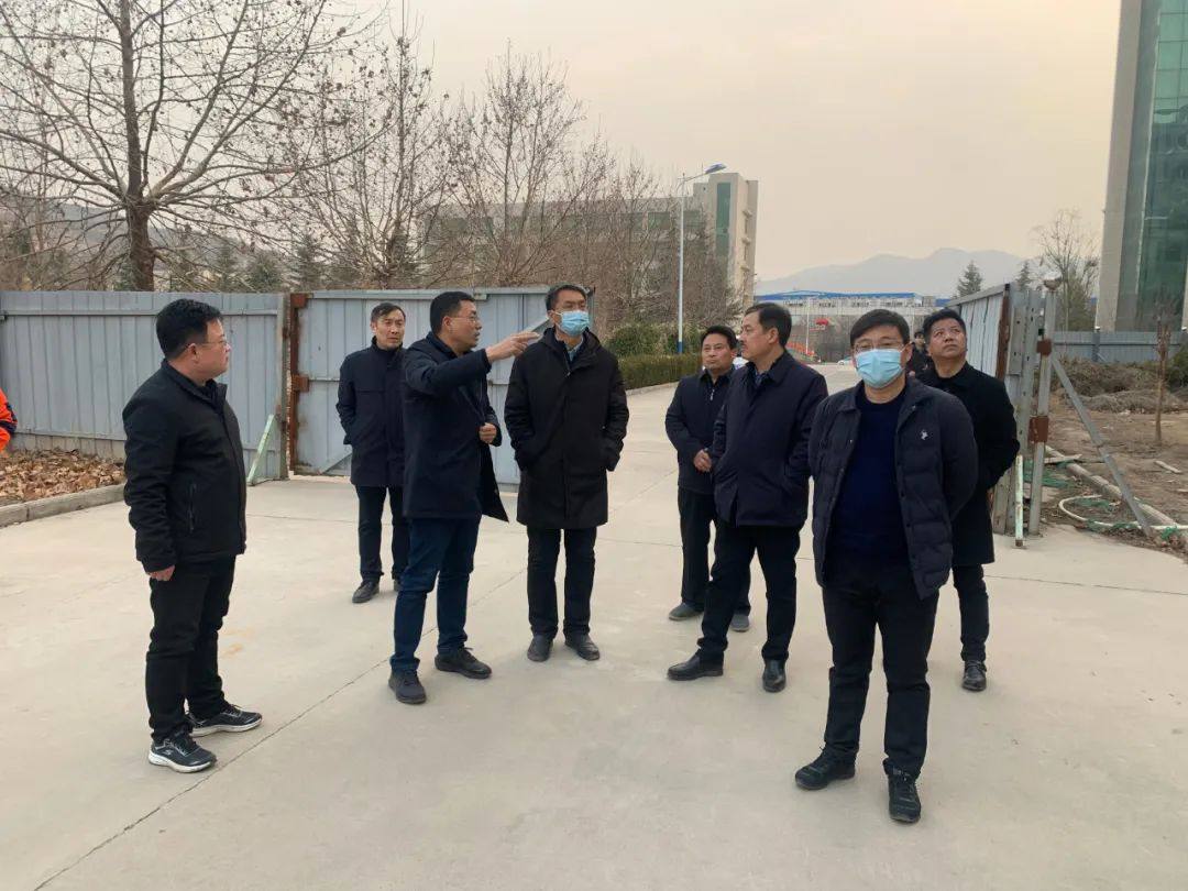 市长宋速快到朝辉公司调研二期项目建设情况