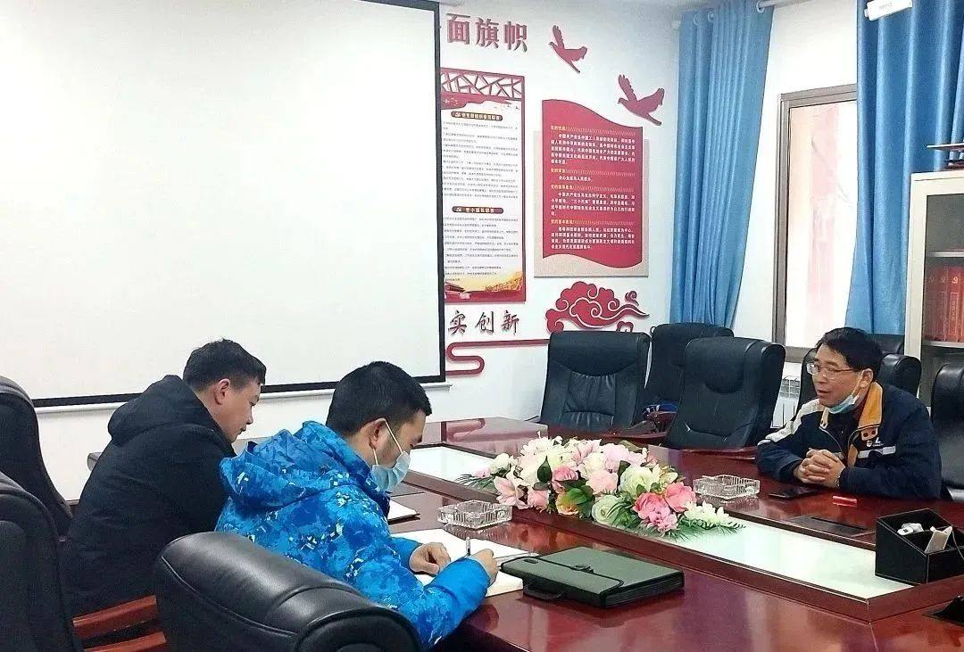 遵义市播州区统计局副局长徐飞一行到遵义铝业公司调研