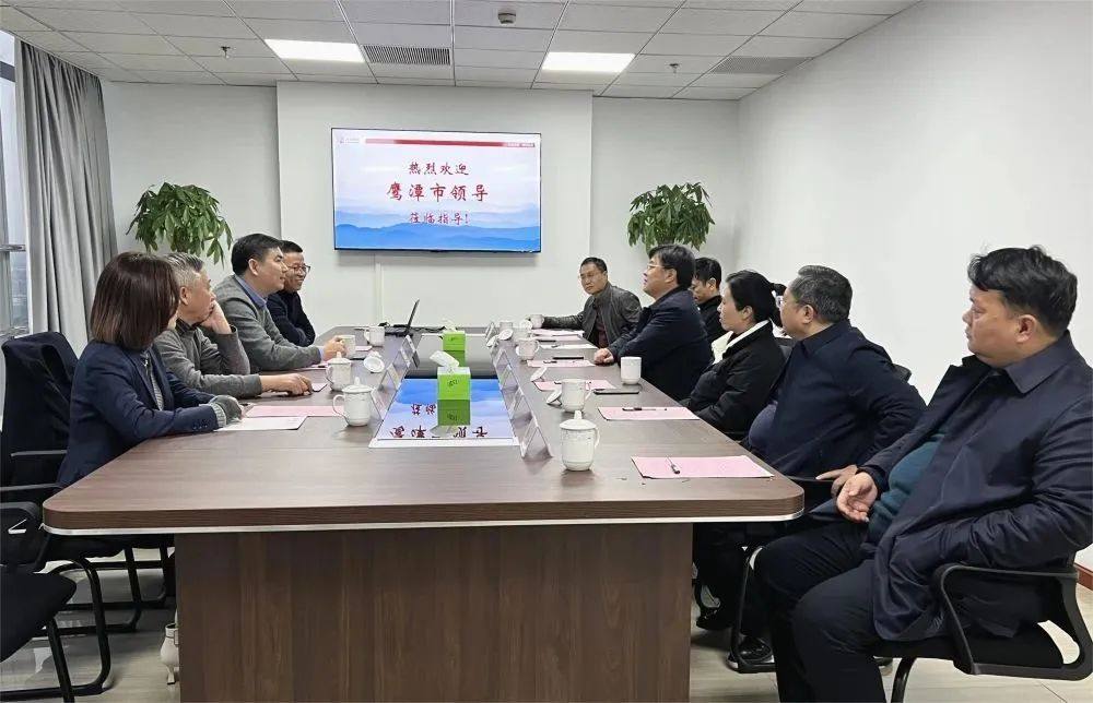 鹰潭市委副书记、市长张子建一行莅临力博集团考察