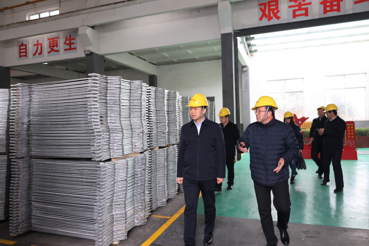 陝西省國資委到陝西鋅業檢查驗收2022年度文明單位創建工作