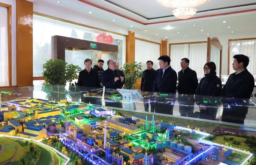 陝西省國資委到陝西鋅業檢查驗收2022年度文明單位創建工作