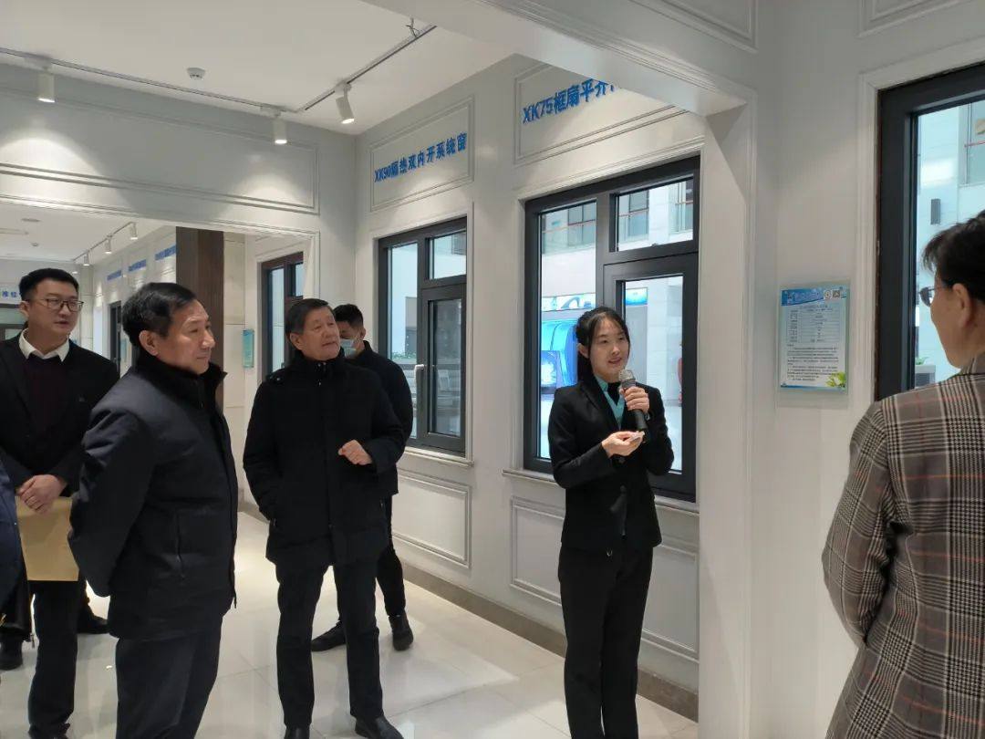 临沂市建设工业产品协会第五次会员代表大会在凯米特公司顺利召开