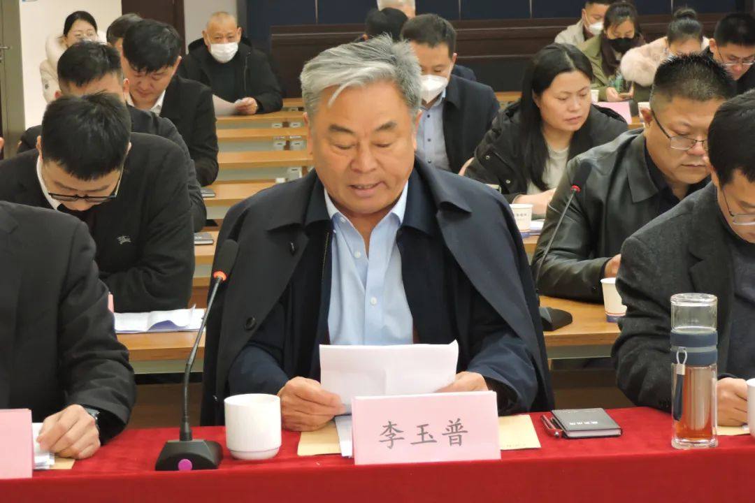 临沂市建设工业产品协会第五次会员代表大会在凯米特公司顺利召开