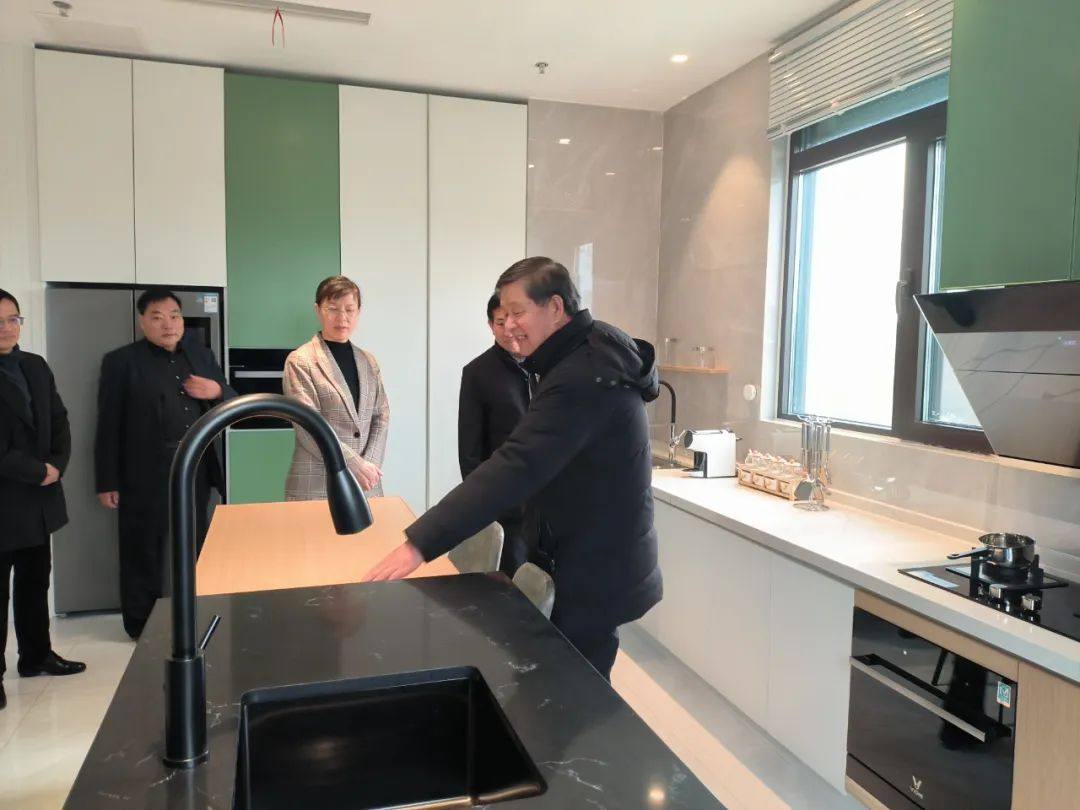临沂市建设工业产品协会第五次会员代表大会在凯米特公司顺利召开