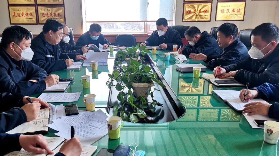 宏跃集团公司领导于恩沅到电解锌厂、硫酸厂调研指导工作