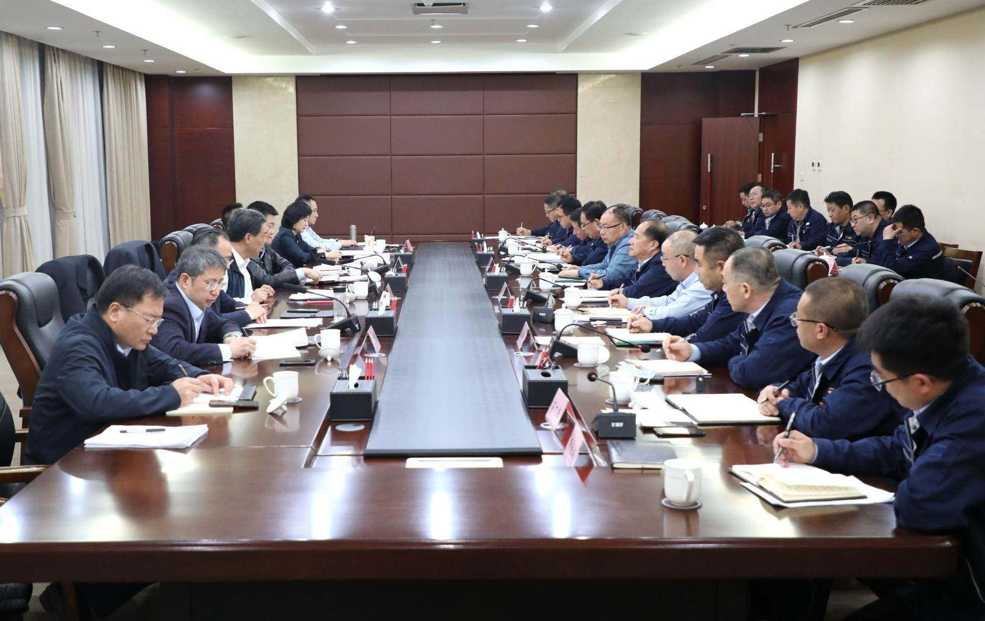陕西有色马宝平一行赴榆林地区企业调研