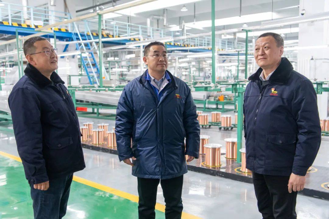 白银有色王彬到长通公司超微线材产能提升项目现场调研