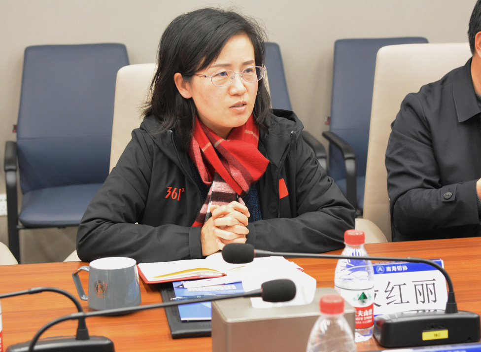 云南鹤庆县县委书记段红丽一行到访南海铝协