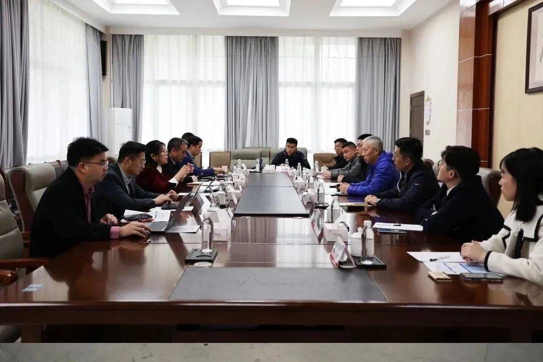 五矿铝业有限公司总经理王学军一行到吉利百矿集团考察交流