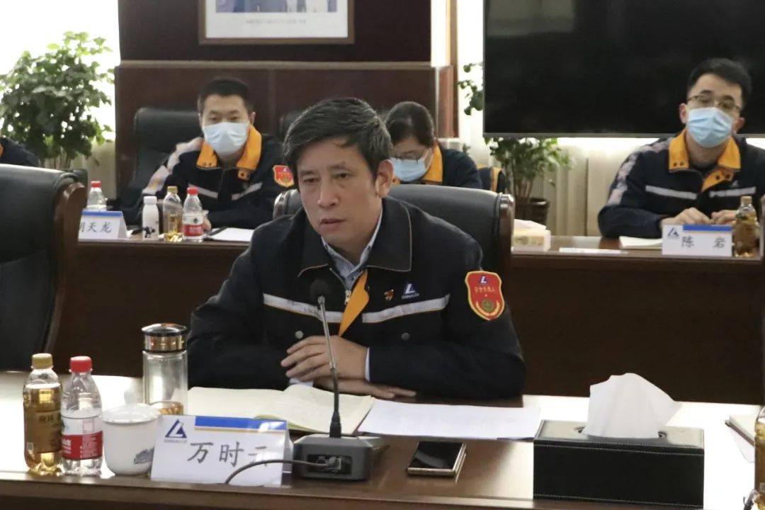 中铝东轻召开青年科技人员座谈会