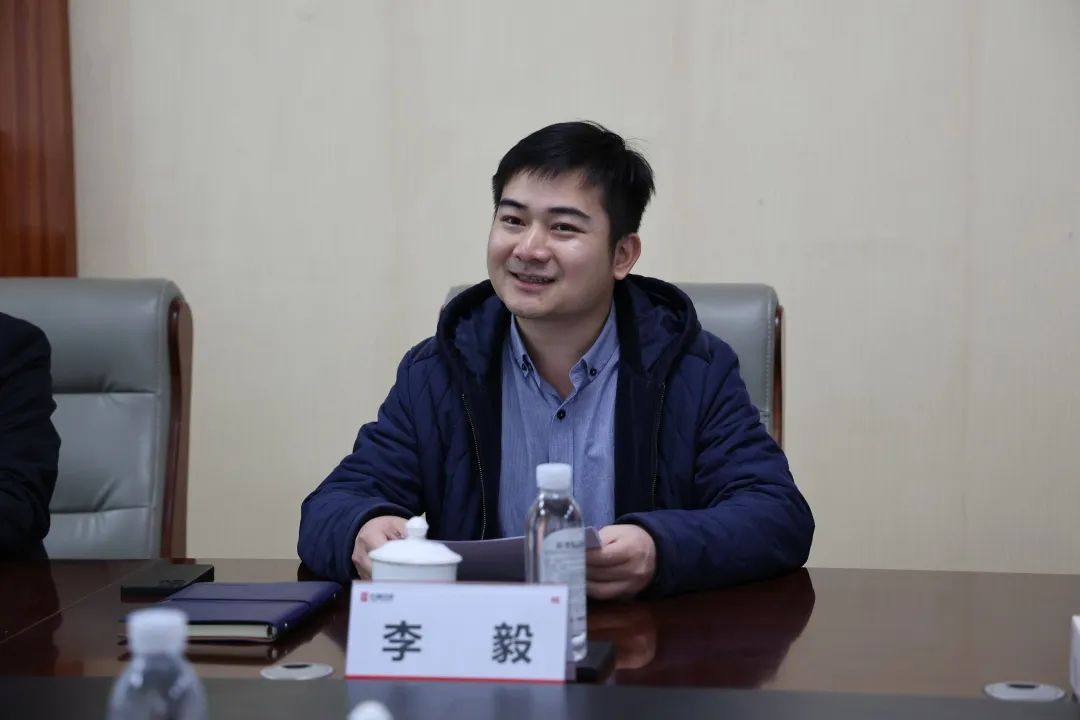 兴业银行钦州支行行长李毅一行到吉利百矿集团参观交流