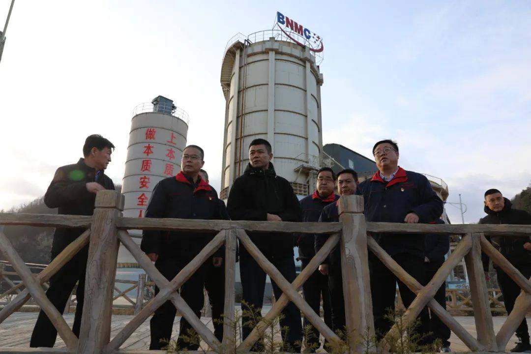 省应急管理厅督导检查组到白银有色厂坝矿柒家沟尾矿库督查