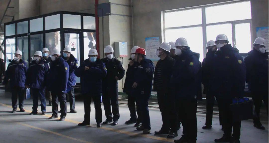 赤峰市安全生产能力提升专题培训危化领域观摩组60余人到兴安银铅公司进行观摩培训