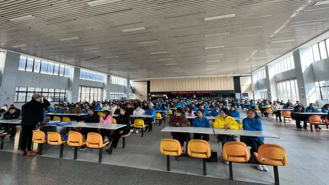 栋梁铝业有限公司开展2023年新员工入职培训