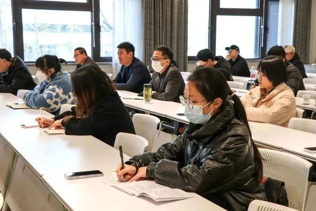 栋梁铝业有限公司开展2023年新员工入职培训