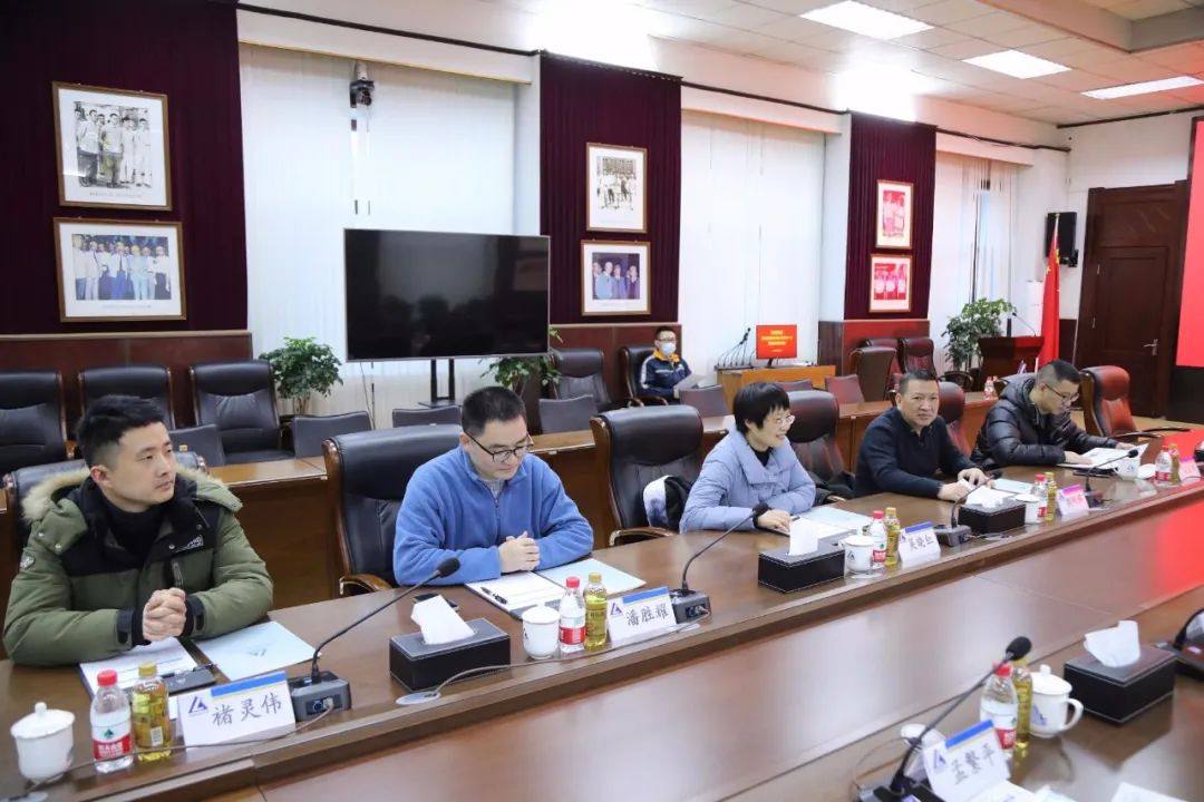 杭氧集团质管部部长吴晓红一行到中铝东轻交流访问
