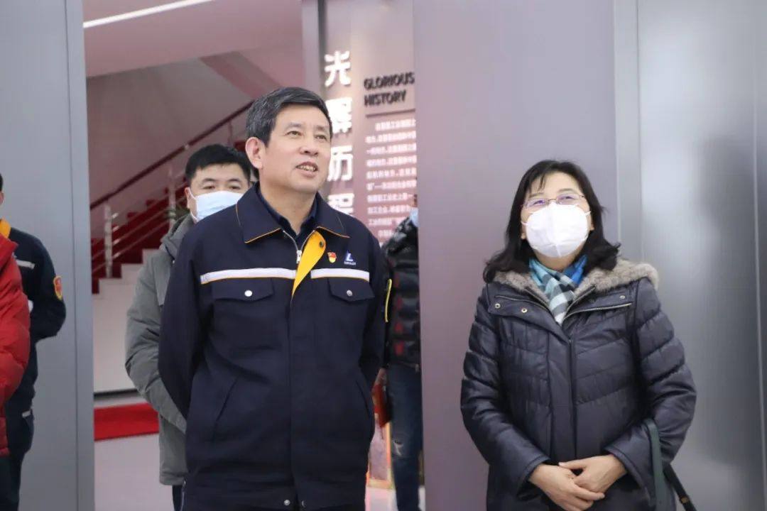 哈尔滨市发展和改革委员会副主任张晓萍一行到中铝东轻调研
