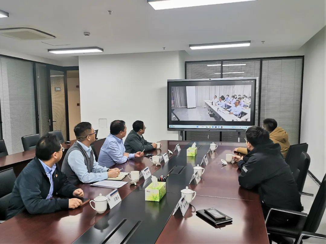 铝用炭素分会陈维胜秘书长一行拜访中铝（上海）碳素有限公司