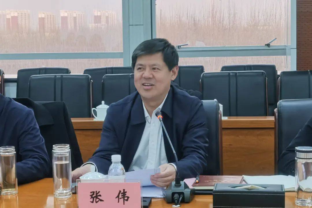 滨州市委常委、常务副市长张伟到山东铝协调研
