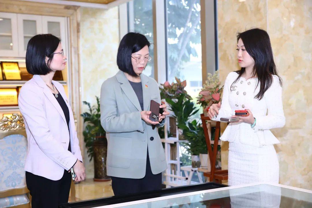 四会市领导走访慰问高登 助力制造业企业高质量发展