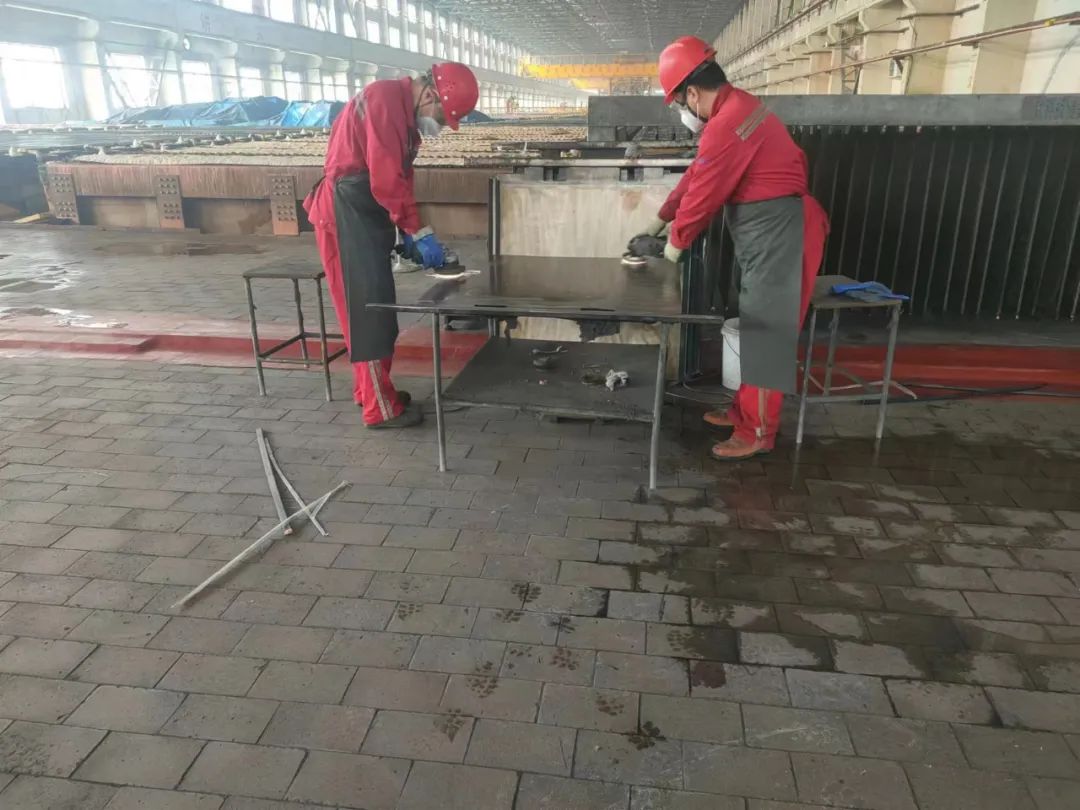 新疆五鑫铜业有限责任公司电解厂强化精细化管理确保阴极铜达标
