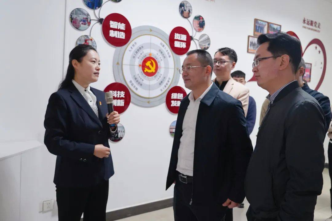 芙蓉区总工会主席胡锋到金龙集团调研