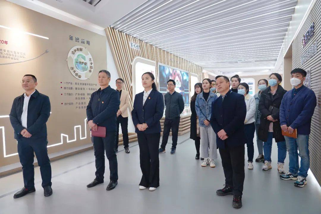 芙蓉区总工会主席胡锋到金龙集团调研