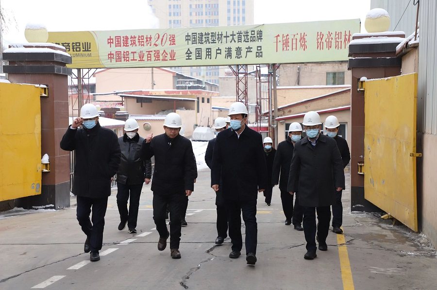 甘肃省副省长陈得信和杨德智副市长先后分别到兰州铭帝铝业有限公司调研