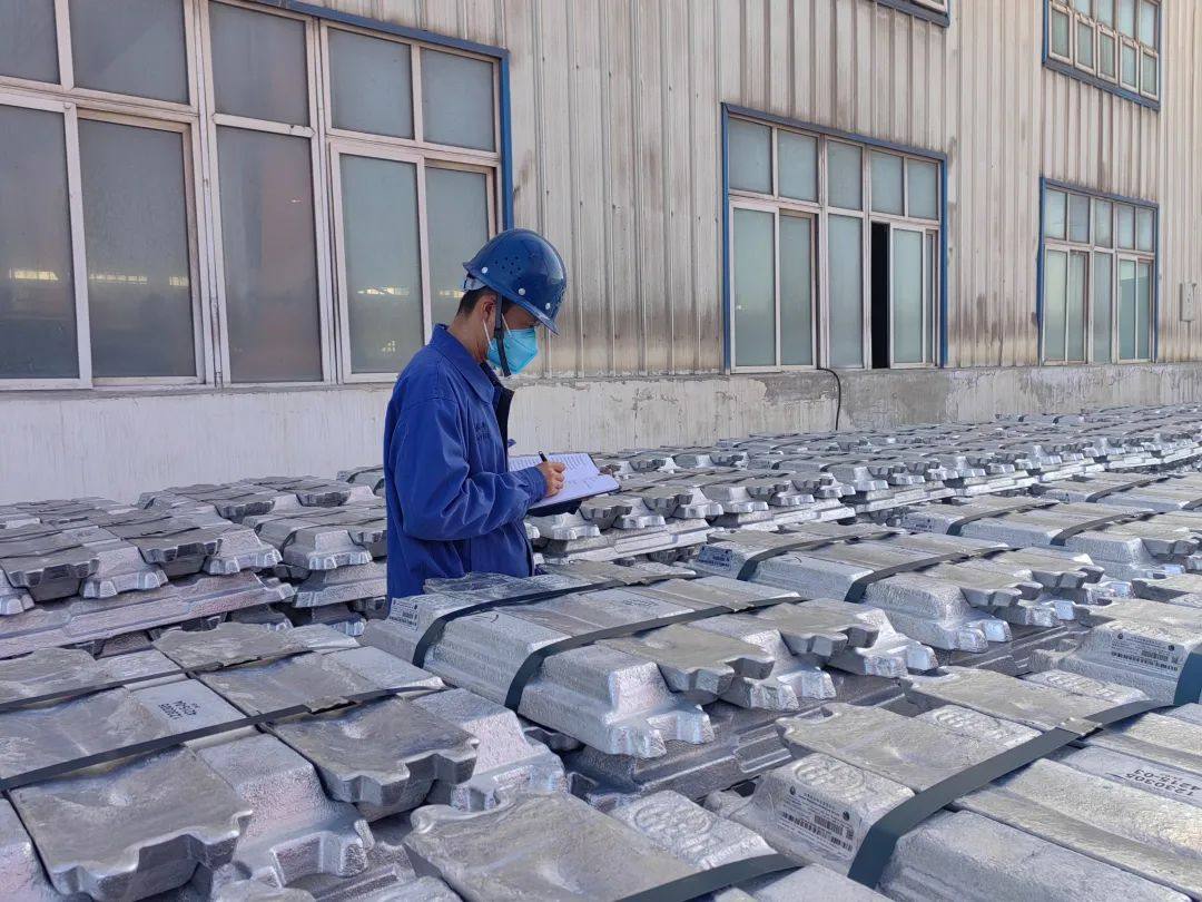 东兴铝业熔铸一作业区多点发力 推进产品质量不断提升