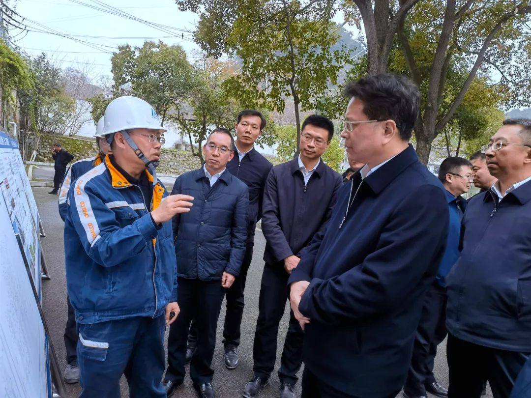 贵州省副省长郭锡文到遵义铝业公司调研