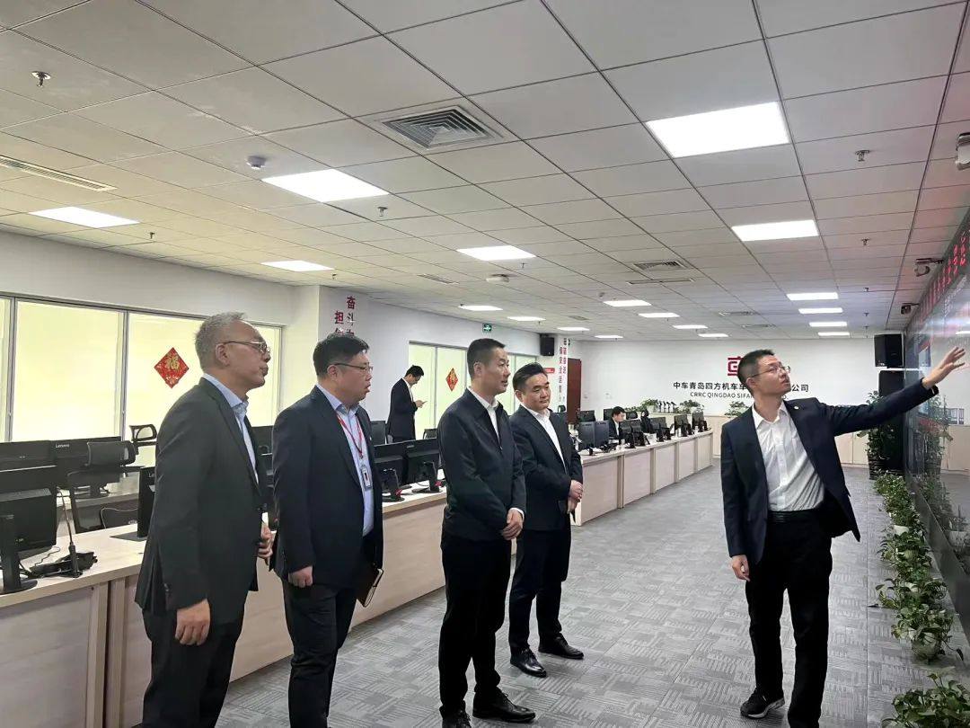丛林铝业公司董事长万长宝一行赴中车四方访问交流