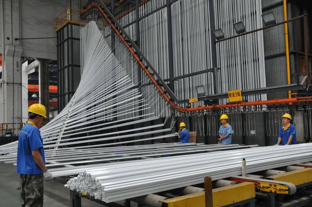 华昌集团荣获2022年度佛山市“制造业高质量发展百佳企业”
