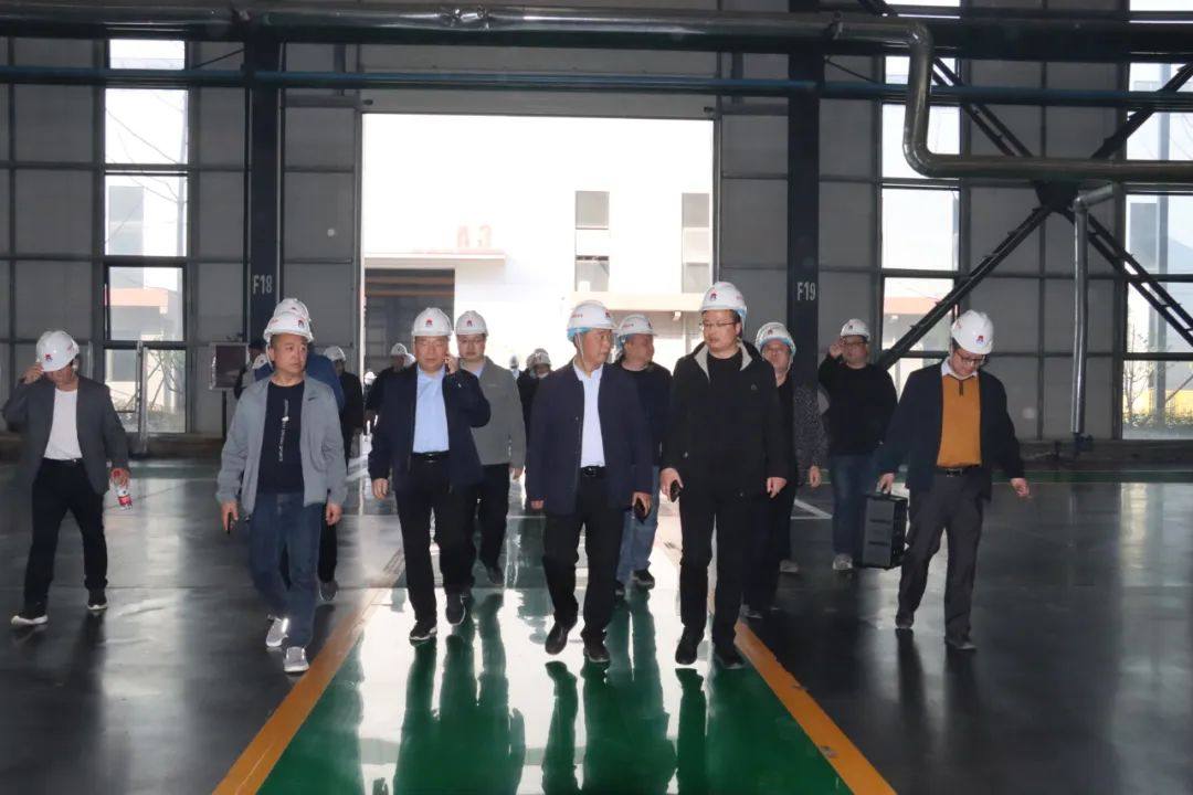 回郭镇观摩团一行到明泰铝业观摩指导