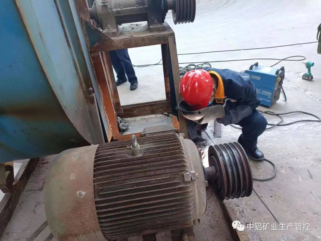 中铝矿业生产管控中心包装自主作业部对收尘系统进行升级治理