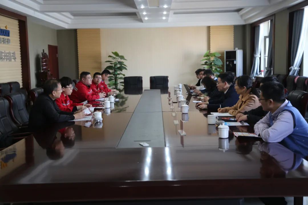阜康产业园协同新疆理工学院赴五鑫铜业参观调研